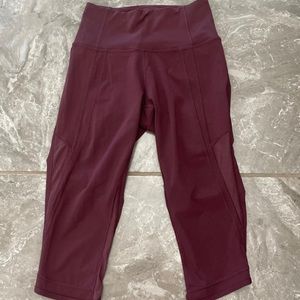 Lululemon cropped leggings. Size 4